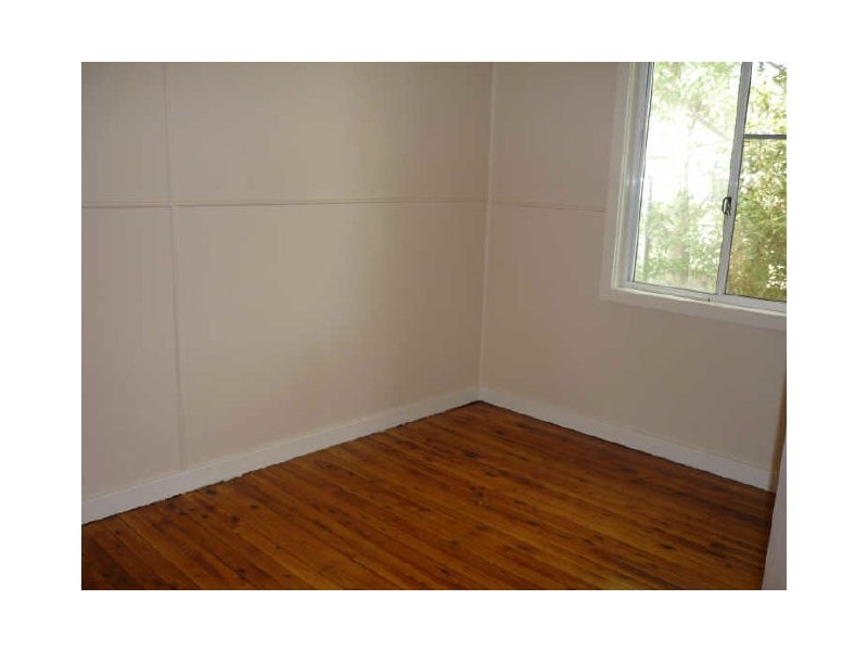 306 Lake Road, Glendale NSW 2285