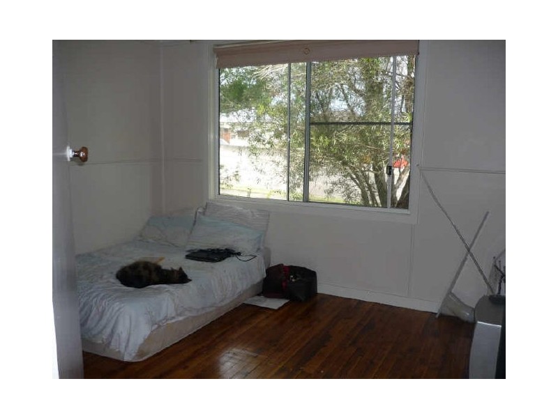 306 Lake Road, Glendale NSW 2285