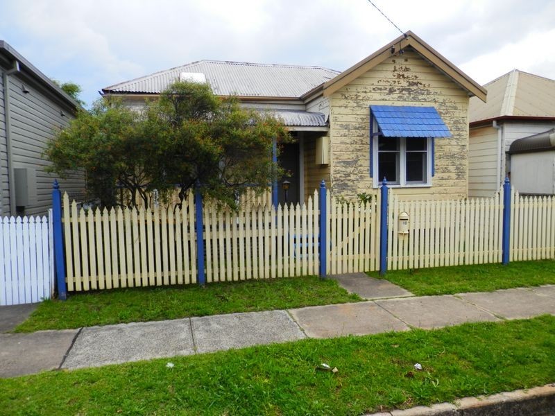 90 McMichael Street, Maryville NSW 2293