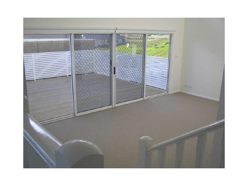 8/5 Crawford Lane, Mount Hutton NSW 2290