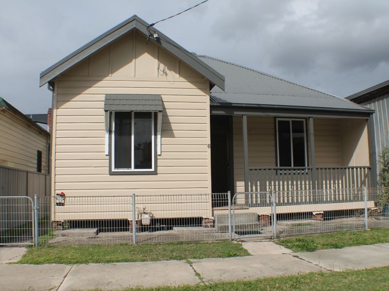 6 Darvall Street, Carrington NSW 2294