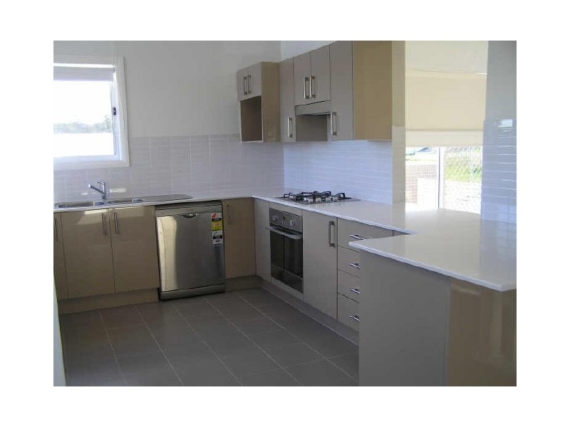 9/4 Crawford Lane, Mount Hutton NSW 2290