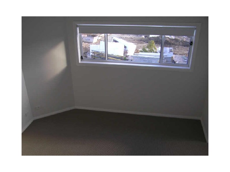 9/4 Crawford Lane, Mount Hutton NSW 2290