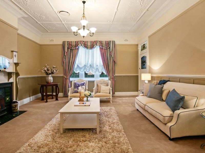 Hamilton South NSW 2303