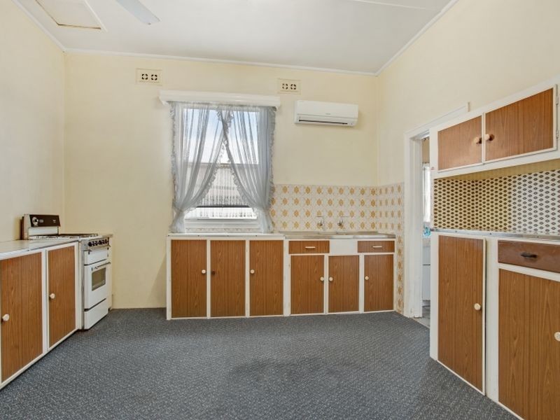 36 Hanbury Street, Mayfield NSW 2304