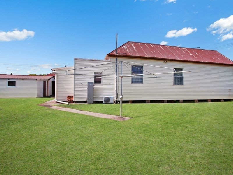 36 Hanbury Street, Mayfield NSW 2304