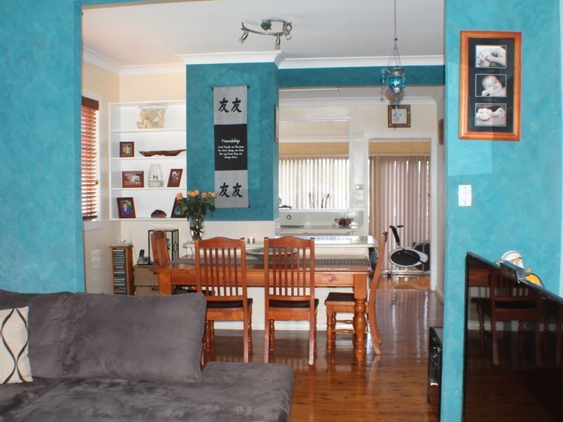 242 Warners Bay Road, Mount Hutton NSW 2290