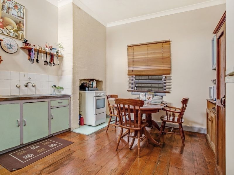 37 Girling Street, Islington NSW 2296