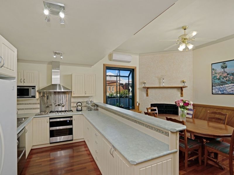 1 Coolah Road, Broadmeadow NSW 2292