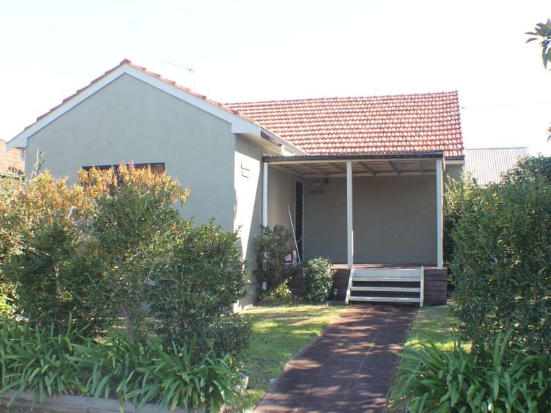 18 Ada Street, Waratah NSW 2298