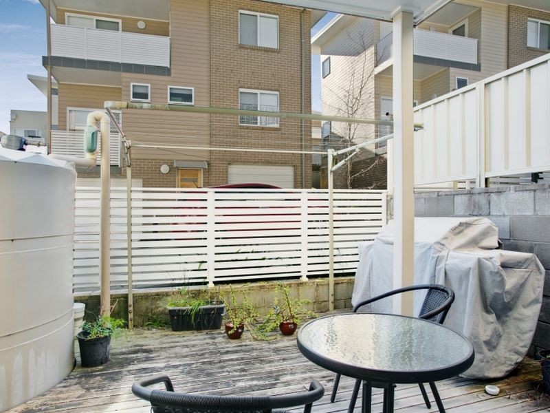 16/4 Crawford Lane, Mount Hutton NSW 2290