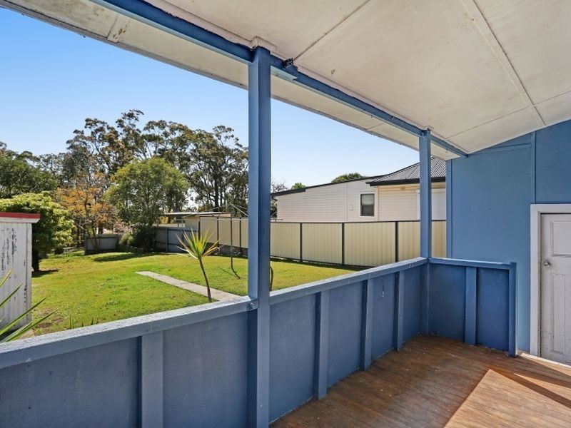 84 Rae Crescent, Kotara NSW 2289