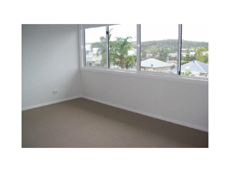 19/4 Crawford Lane, Mount Hutton NSW 2290