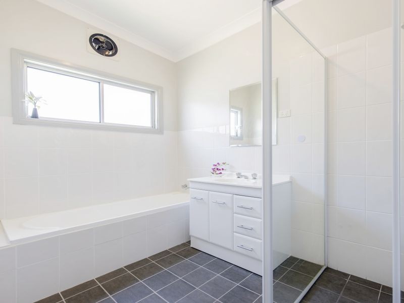 12 York Street, Mayfield NSW 2304