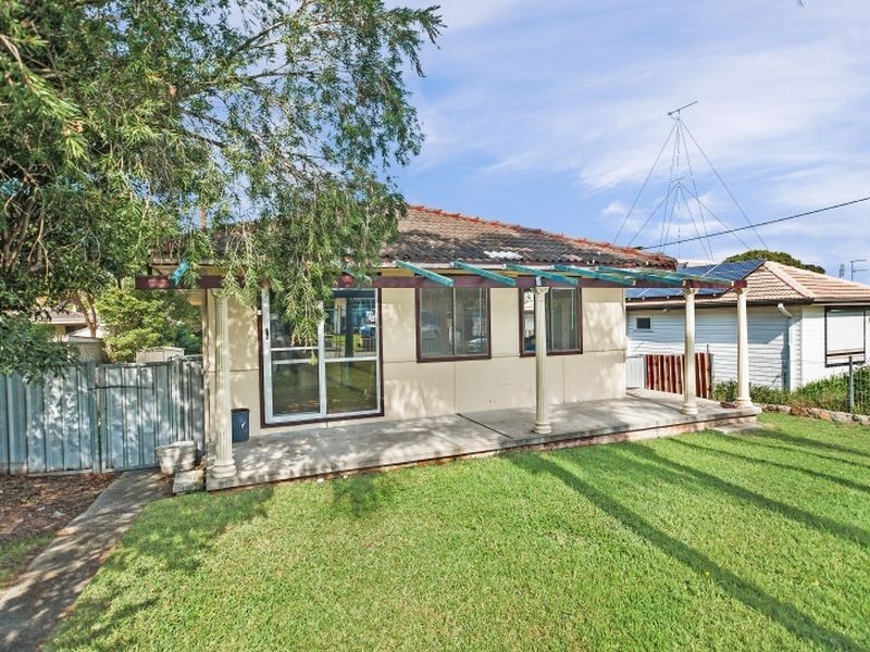 10 Mallee Street, Gateshead NSW 2290