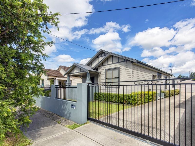 17 Gordon Street, Mayfield West NSW 2304