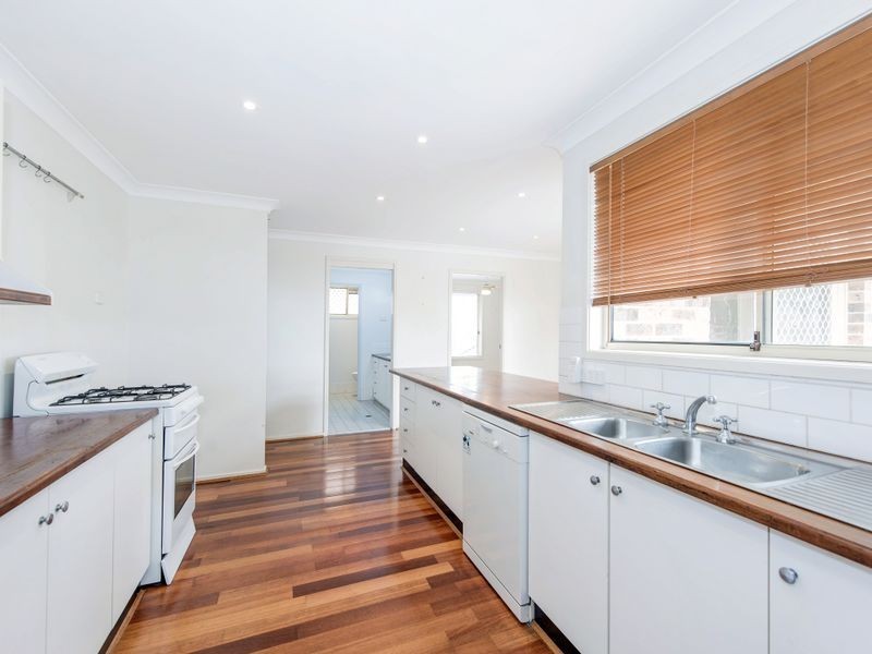 15 Kiara Close, Maryland NSW 2287