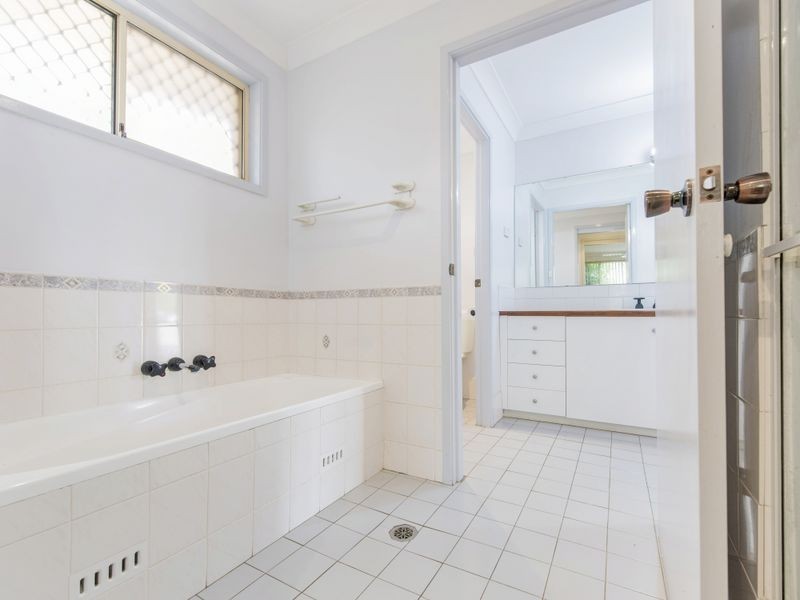 15 Kiara Close, Maryland NSW 2287