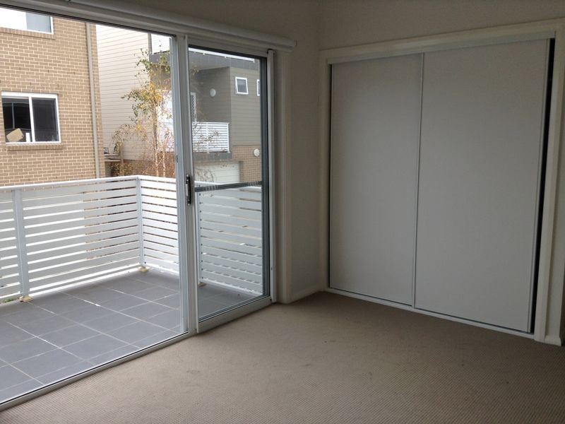 18/4 Crawford Lane, Mount Hutton NSW 2290