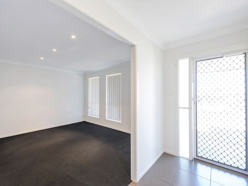 12 Brittany Avenue, Rutherford NSW 2320