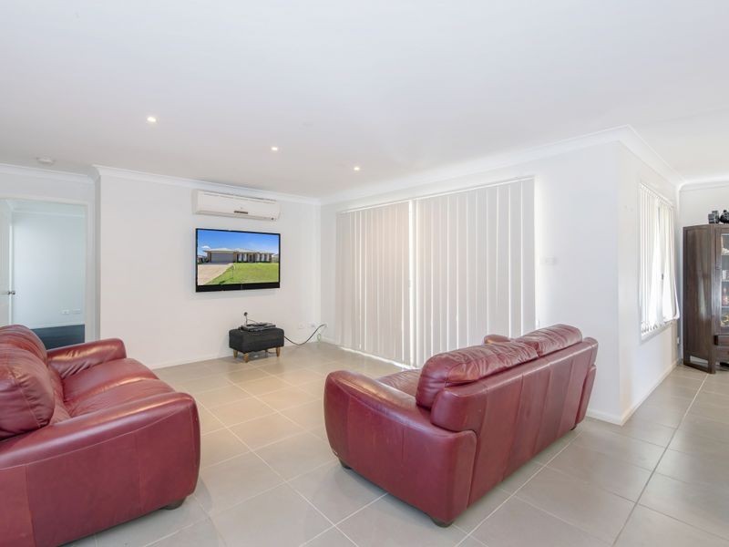 12 Brittany Avenue, Rutherford NSW 2320