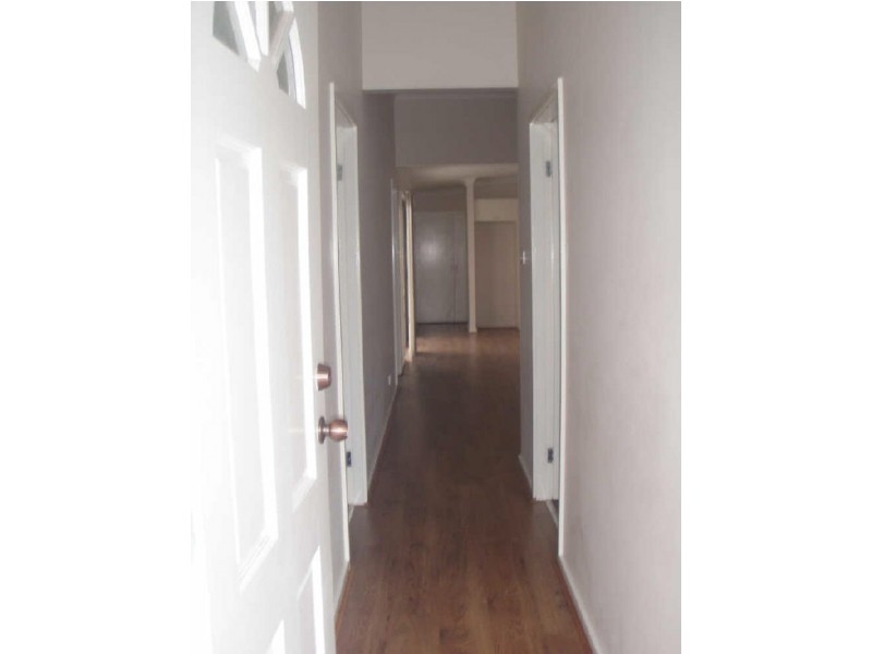 8 Ivy Street, Islington NSW 2296