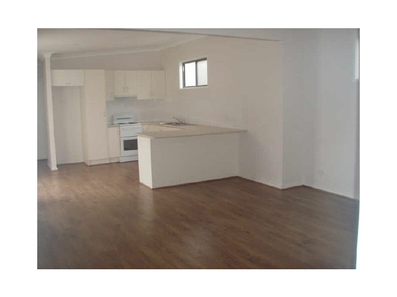 8 Ivy Street, Islington NSW 2296