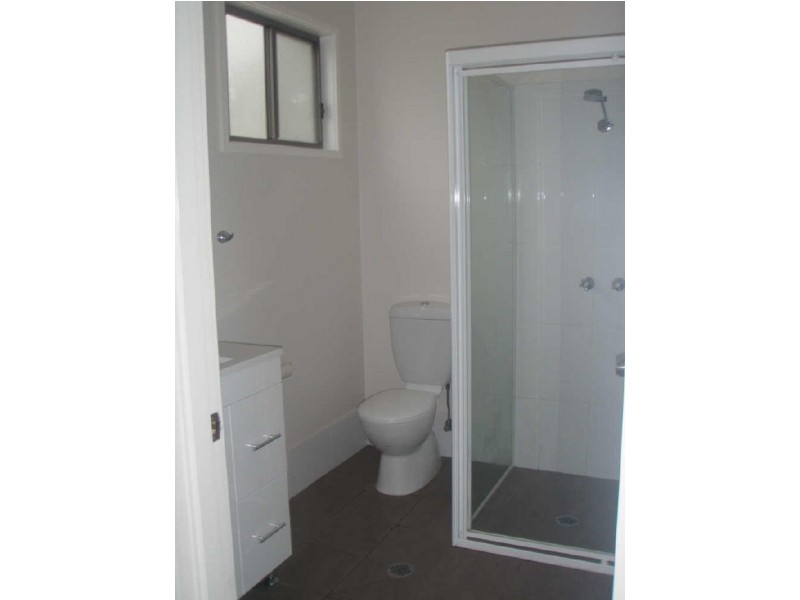 8 Ivy Street, Islington NSW 2296