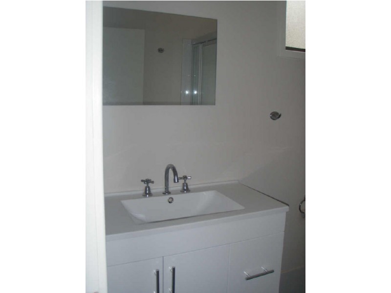 8 Ivy Street, Islington NSW 2296