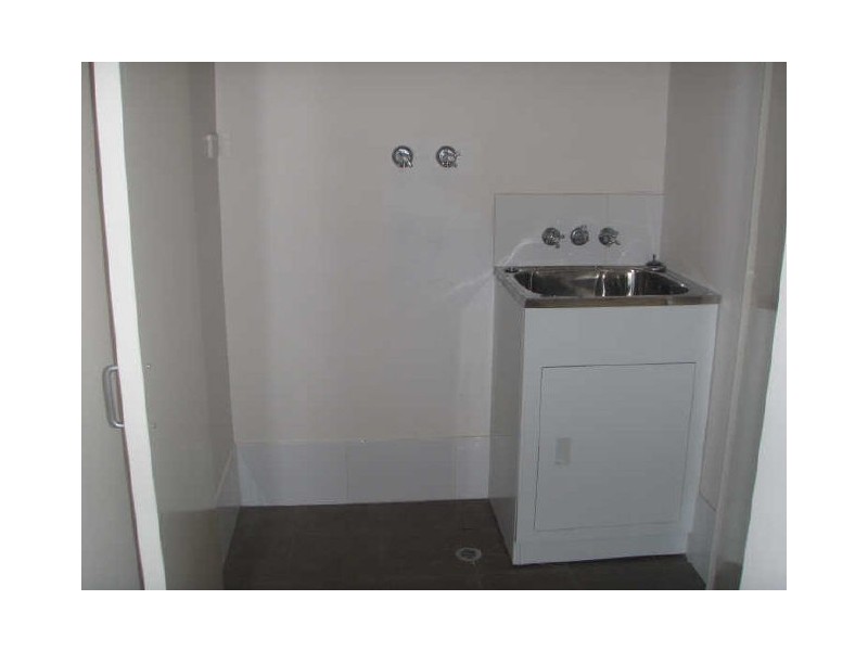 8 Ivy Street, Islington NSW 2296