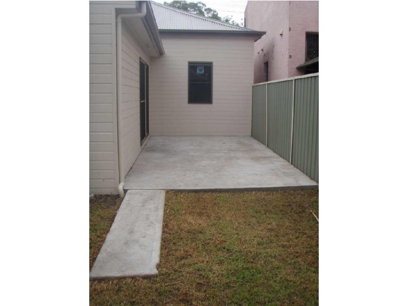 8 Ivy Street, Islington NSW 2296