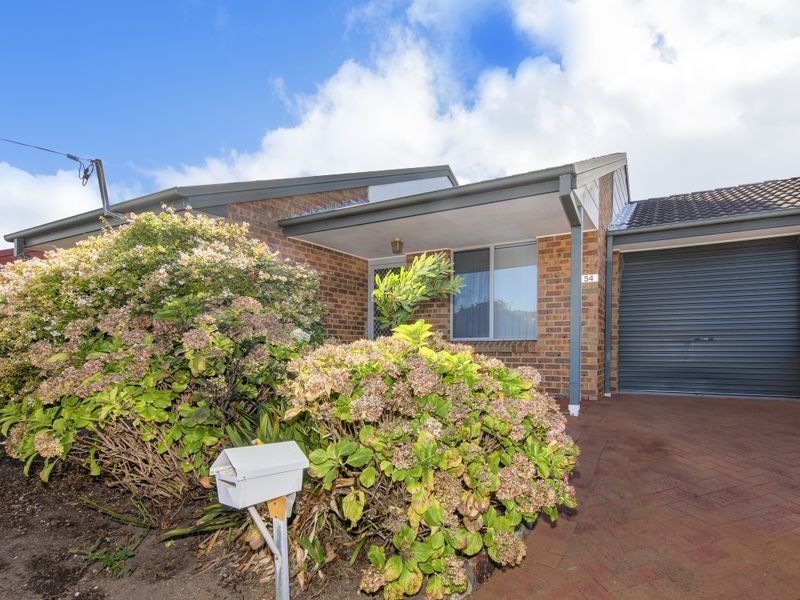 54 Pacific Street, Caves Beach NSW 2281