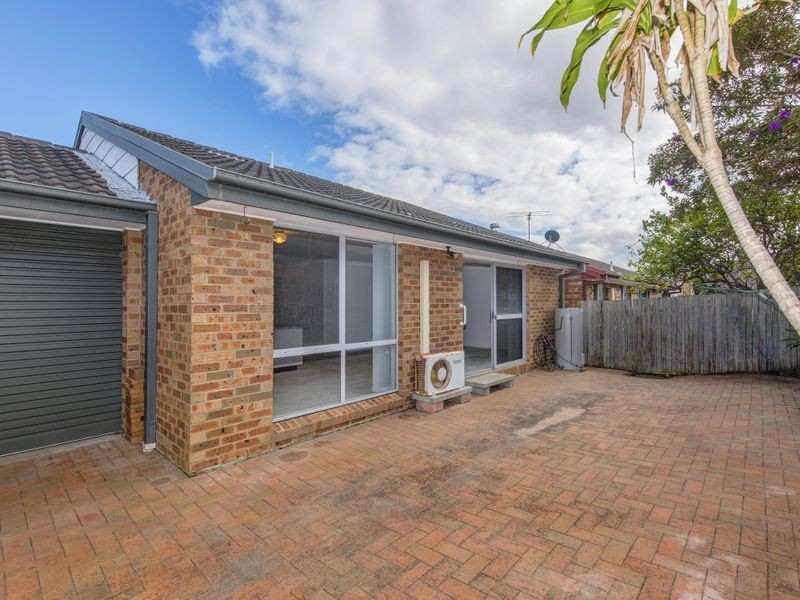 54 Pacific Street, Caves Beach NSW 2281