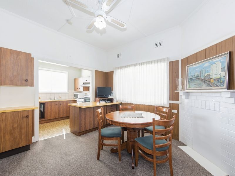 6 Macquarie Street, Mayfield NSW 2304