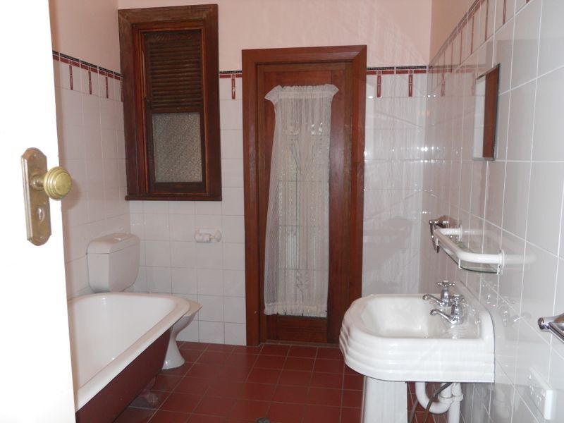 29 Blackall Street, Hamilton NSW 2303