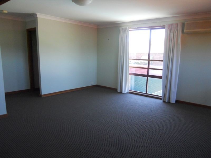 29 Blackall Street, Hamilton NSW 2303