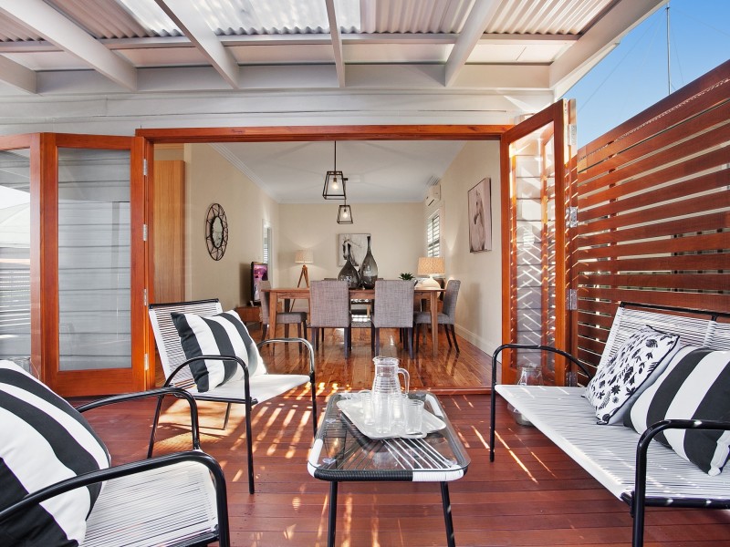 124 Denison Street, Hamilton NSW 2303