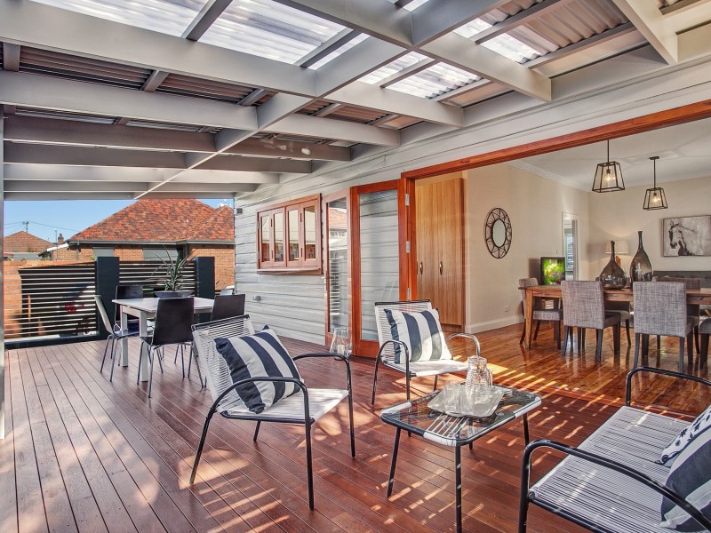 124 Denison Street, Hamilton NSW 2303