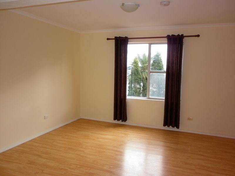 2/29 Nesca Parade, The Hill NSW 2300