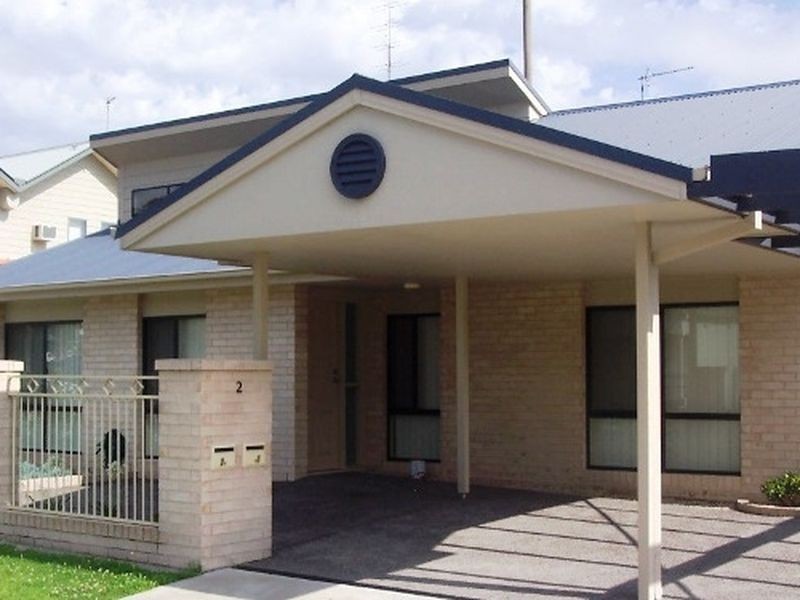 1/2 Edward Street, Georgetown NSW 2298