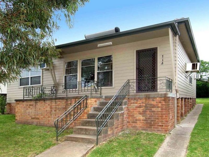 4/114 Lorna Street, Waratah NSW 2298