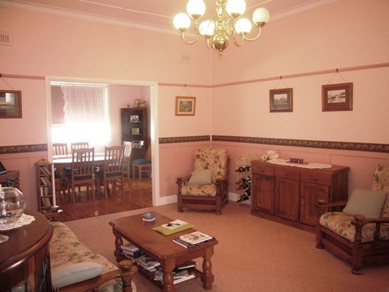 3 Irvine Street, Garden Suburb NSW 2289