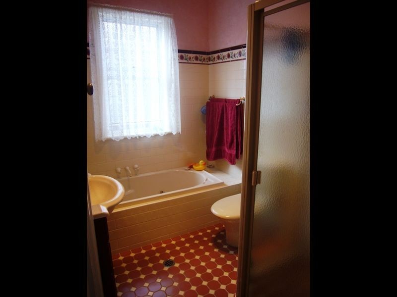 3 Irvine Street, Garden Suburb NSW 2289