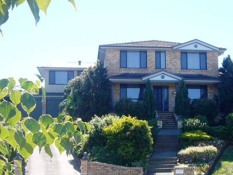 4 Ardea Court, Cameron Park NSW 2285