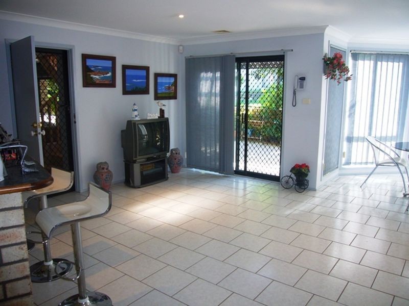 4 Ardea Court, Cameron Park NSW 2285