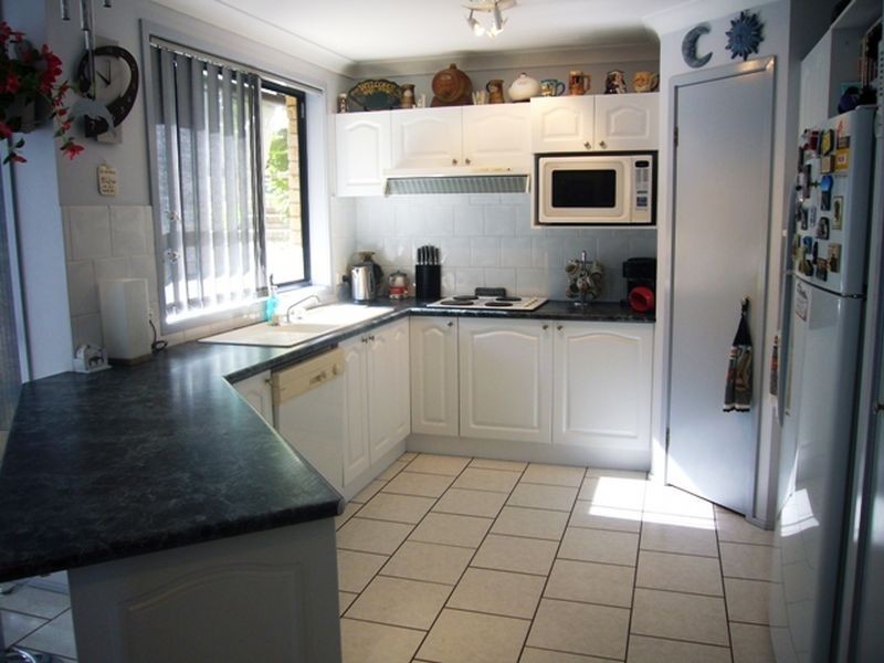 4 Ardea Court, Cameron Park NSW 2285