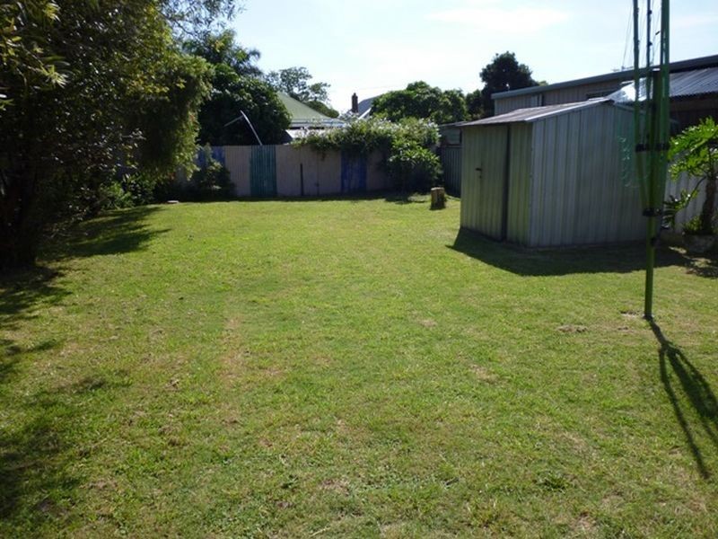 22 Kitchener Parade, Mayfield NSW 2304