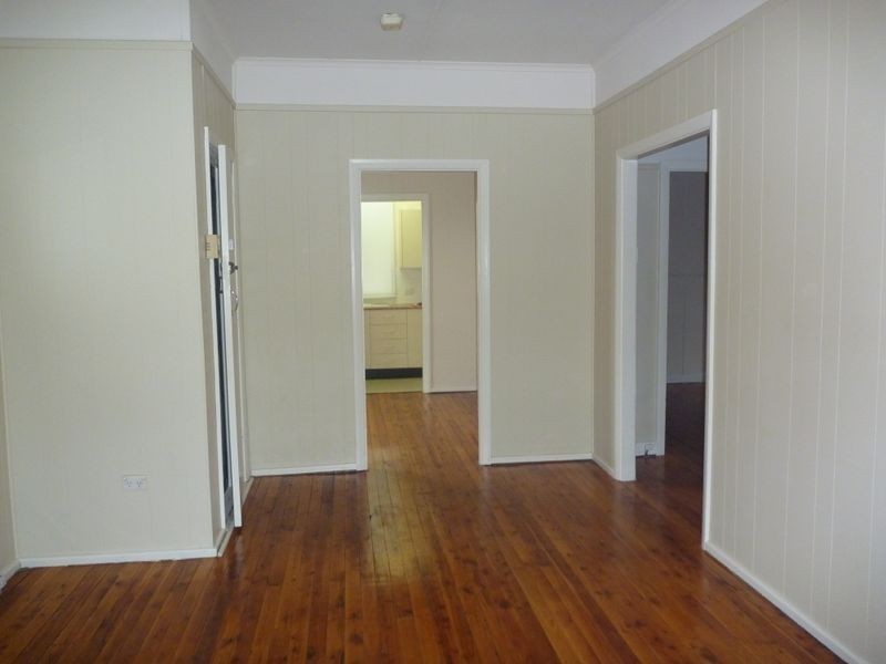 306 Lake Road, Glendale NSW 2285