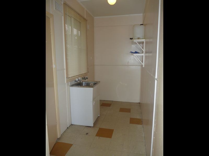 306 Lake Road, Glendale NSW 2285