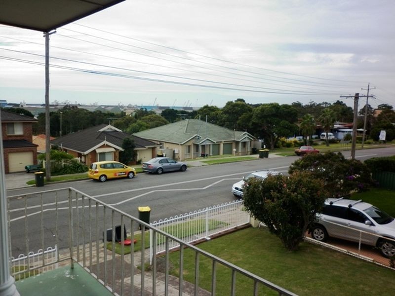 8/79 Crebert Street, Mayfield NSW 2304
